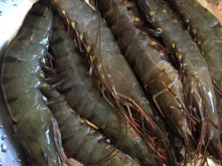 1、炸虾球,虾15只