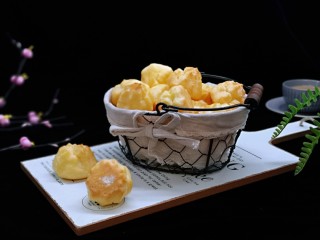 19、零失败～奶油泡芙 外酥内软吃出幸福甜蜜,特别好吃，首次尝试还不错呀！哈～约上朋友下午茶喽～