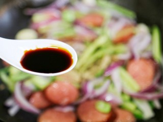 10、好吃到爆的火腿意面,加生抽