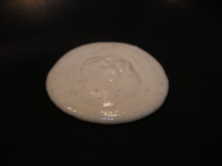 13、香蕉松饼,小火煎熟。