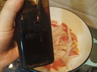 7、番茄金针菇肥牛卷,半勺老抽调色