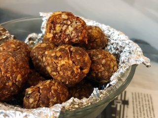 10、燕麦巧克力能量球,好脆好好吃????