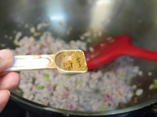 8、茄子肉末打卤面,加五香粉