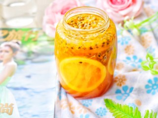 12、百香果柠檬蜂蜜水,冰箱密封冷藏3天即可。