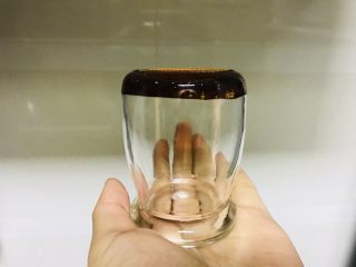 24、焦糖布丁,加完的状态 焦糖会边硬 可以倒扣 不会变形