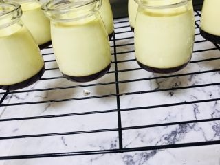 29、焦糖布丁,来张主视图。放凉后放冰箱冷藏后再食用