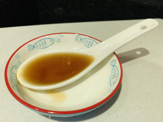 10、照烧鸡胸肉,1勺料酒；