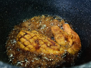 18、照烧鸡胸肉,汤汁浓稠；