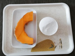 1、南瓜糯米糕,南瓜和糯米粉