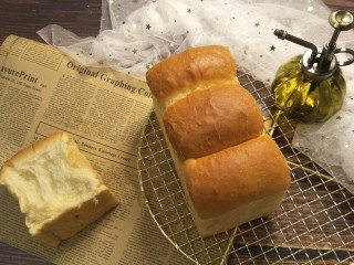 22、超软拉丝北海道土司（2个）,可以撕开的面包。