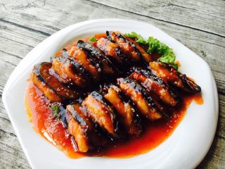 15、鲜虾茄盒,摆上餐桌,可以开吃喽!