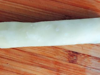 8、紫薯鸡蛋卷,从一头卷起