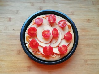 11、百变水果 水果披萨,放上圣女果。