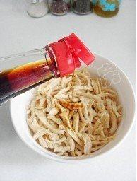 9、香拌鸡丝,淋入生抽