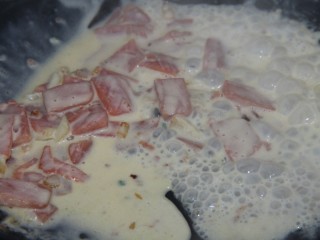 13、幸福早餐~奶油火腿通心粉,中火收汁