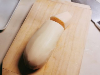 3、糯米藕,藕节去皮 从一端切断