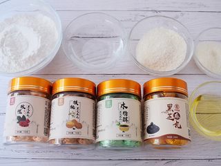 1、椰蓉芝麻糯米糍,准备好材料