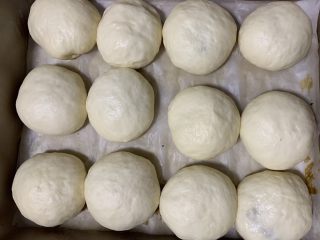9、绵白糖餐包,二次发酵完成
