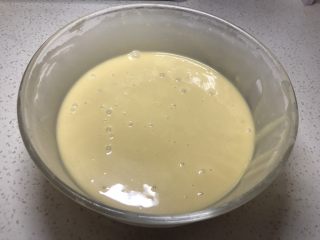 6、原味华夫饼,继续搅拌至顺滑状态