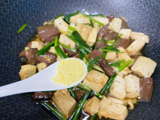 18、鸭血豆腐,鸡精调味