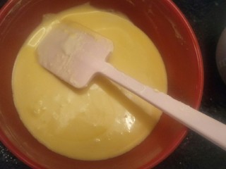 10、柔软到出乎意料-奶酪蛋糕卷,再次混合后