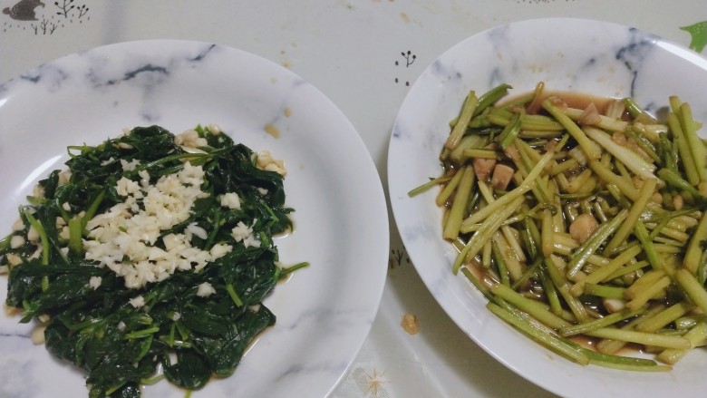 芹菜两吃清炒芹菜vs凉拌芹菜叶