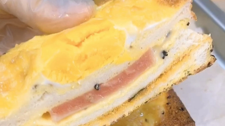 芝士火腿三明治