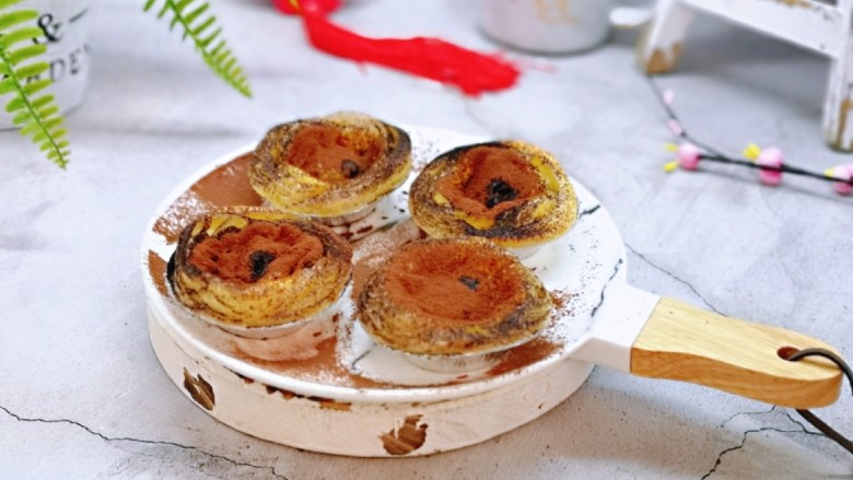 会爆浆的脏脏蛋挞咬一口细滑醇香