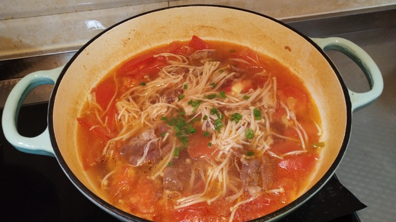 番茄金针菇肥牛卷