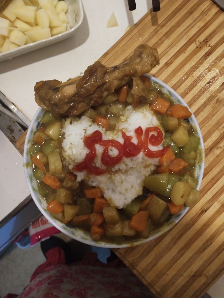 鸡腿咖喱饭