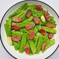 荷兰豆炒香肠