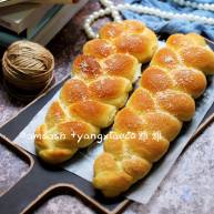 淡奶油辫子面包