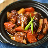 胡萝卜羊肉煲