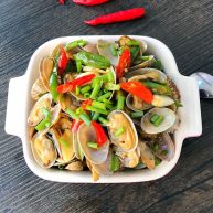 爆炒香辣花蛤好吃到爆