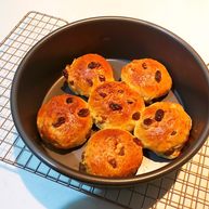 超软的葡萄干小餐包