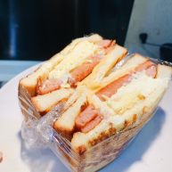 厚蛋烧芝士午餐肉三明治