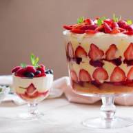 草莓布丁杯