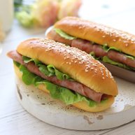 胡萝卜热狗面包做营养美味早餐