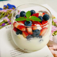 自制低脂水果燕麦酸奶