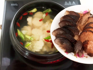 11、三鲜汤,加入海参