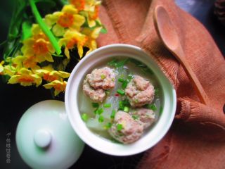 19、肉丸冬瓜汤—夏日清爽靓汤,清淡解馋，和适合减肥的MM喝