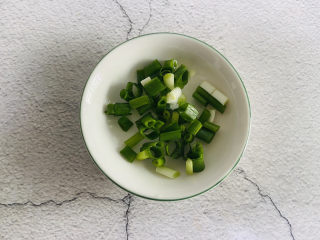 4、冬瓜鸡蛋汤,葱花