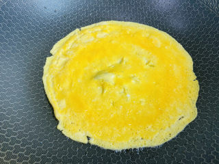 7、冬瓜鸡蛋汤,摊平煎熟