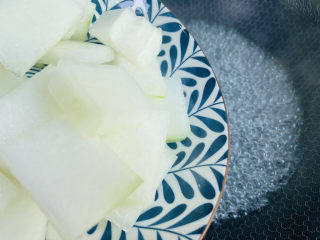 10、冬瓜鸡蛋汤,放入冬瓜