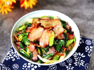 12、蒜苗炒腊肉,美味可口，酸香扑鼻。