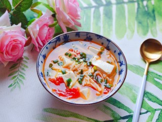 18、金针菇豆腐汤,好吃看得见