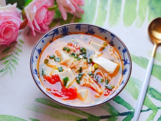 19、金针菇豆腐汤,成品图