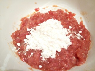 8、一碗汤+简单不失美味的冬瓜丸子汤,最后加淀粉2勺，丸子容易成团