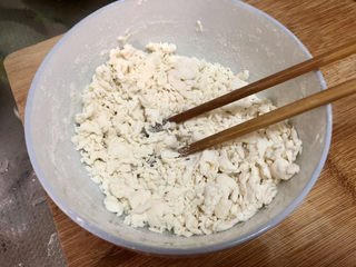 14、西红柿面疙瘩,搅拌成这样的小棉絮状