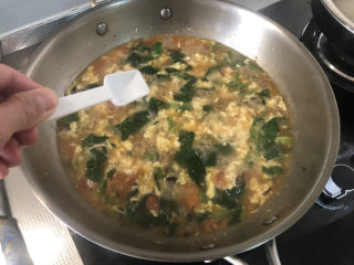 31、西红柿面疙瘩,尝下咸淡，如果觉得淡，可以补充少许食盐